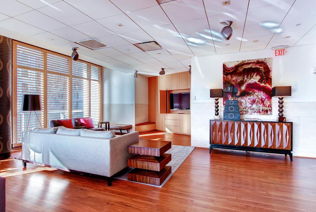 Bluebird Suites At Penn Quarter Вашингтон Екстериор снимка